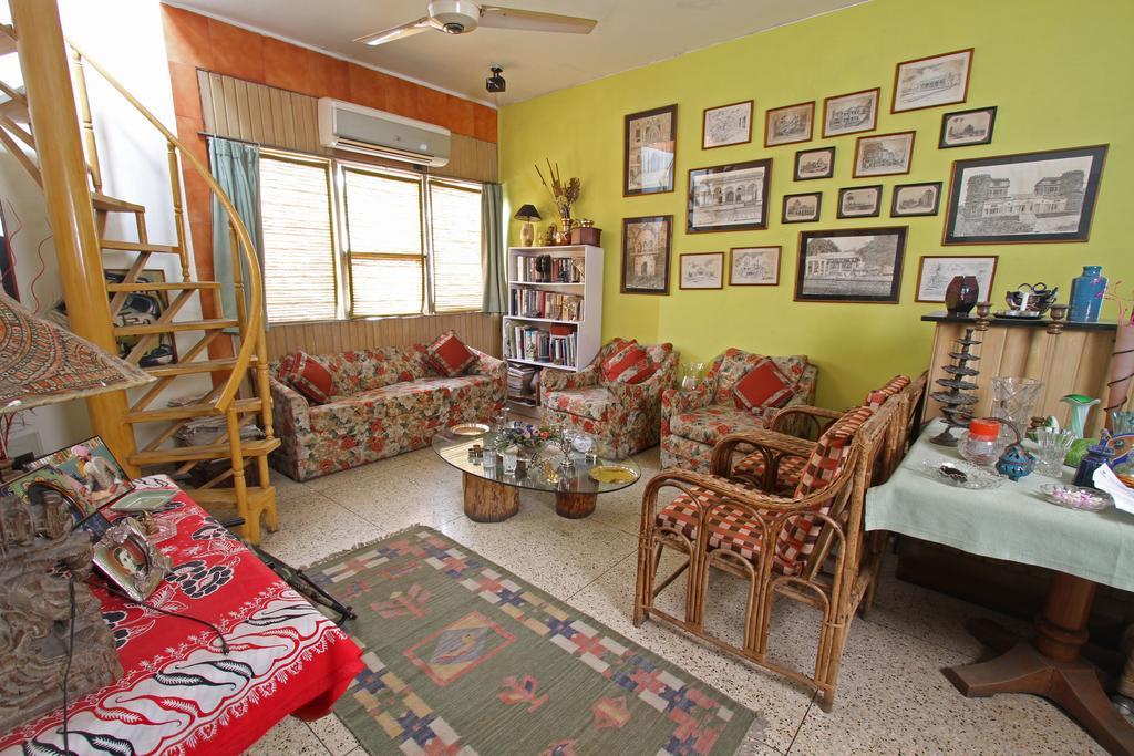 Nina Kochhar'S Homestay New Delhi Extérieur photo
